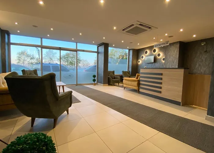 Alarga Premier Hotel